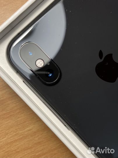 iPhone Xs, 64 ГБ