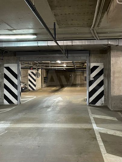 Машиноместо, 14 м²