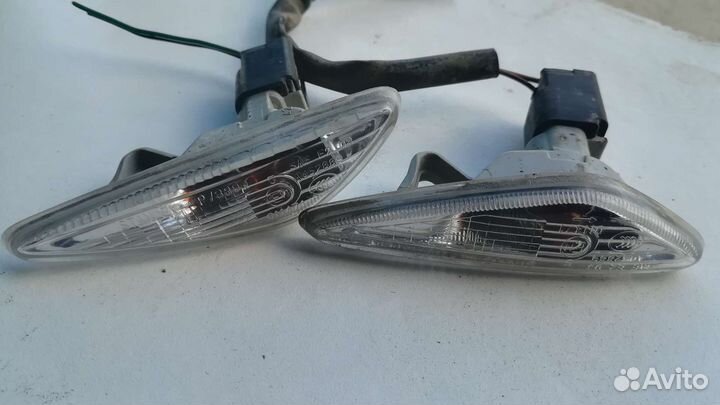Поворотники в крыло правый Mazda 6 gh