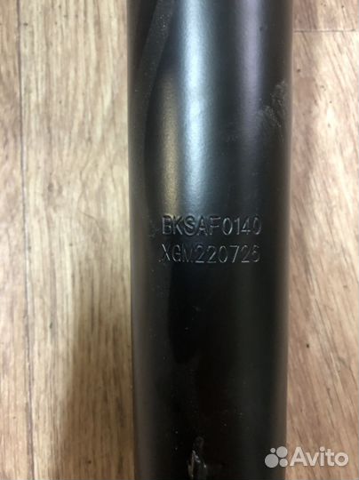 Фольксваген джетта 6 амортизатор передний правый