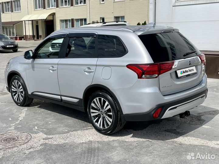Mitsubishi Outlander 2.0 CVT, 2020, 24 000 км
