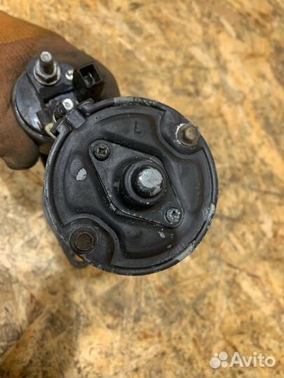 Стартер Volkswagen Passat B3 1992 000110084