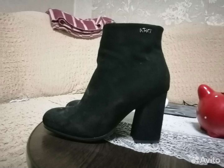 Полусапожки замшевые