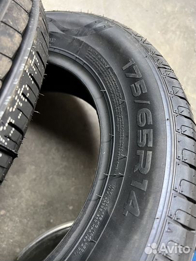 Yokohama BluEarth E70 175/65 R14