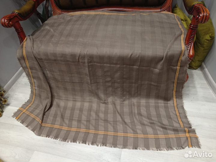 Большой платок шаль из тонкорунной шерсти италия