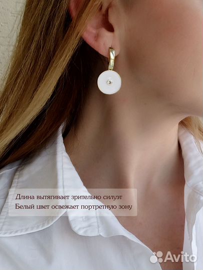 Серьги с белой эмалью и фианитами