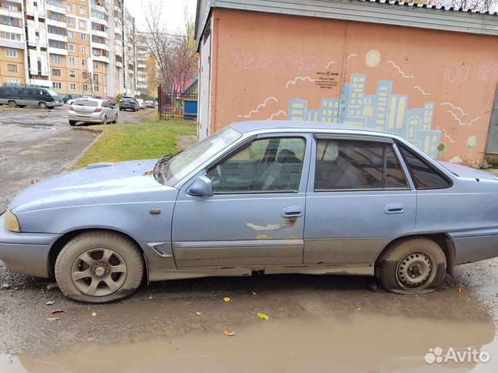 Daewoo Nexia, 1998