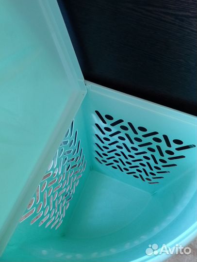 Бак для белья угловой