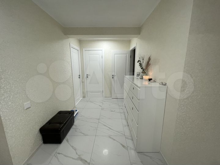 2-к. квартира, 74 м², 12/14 эт.