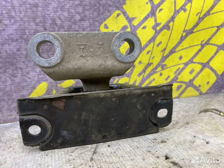 Опора двигателя левая кпп Corsa D Корса Д