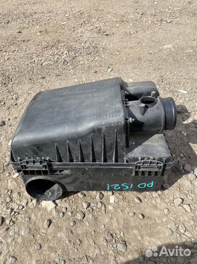 Корпус воздушного фильтра Mitsubishi Pajero IV