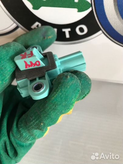 Датчик airbag Audi A5 8T cdnc 2010