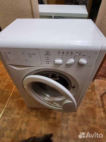 Стиральная машина indesit