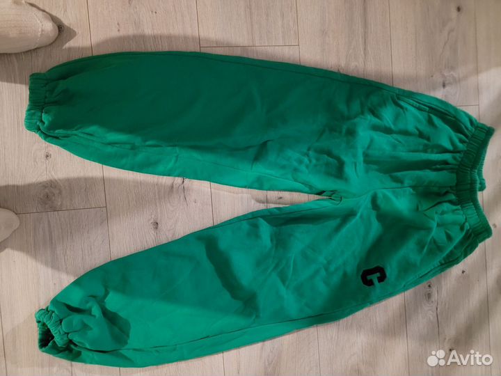 Спортивные штаны женские