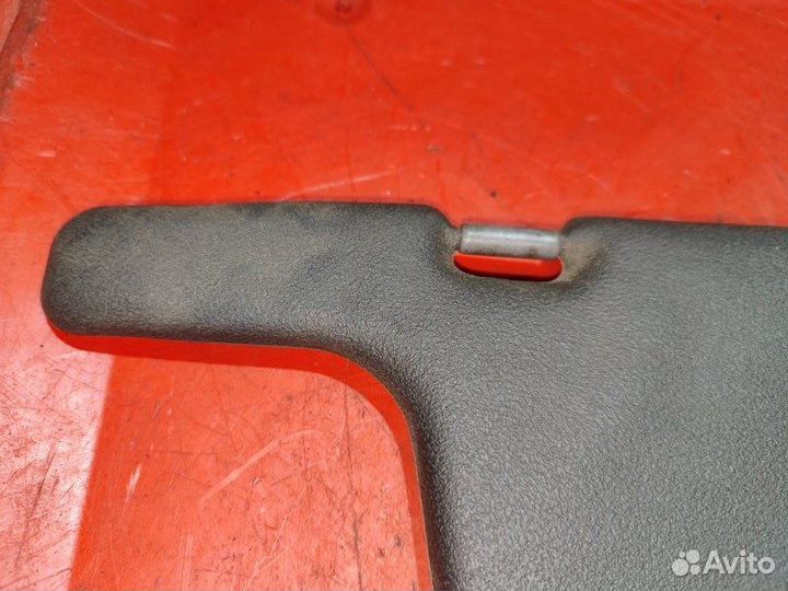 Козырек солнцезащитный правый Toyota Carina E