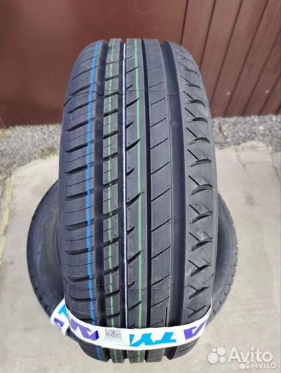 Viatti Strada 2 (V-134) 205/60 R16 96V