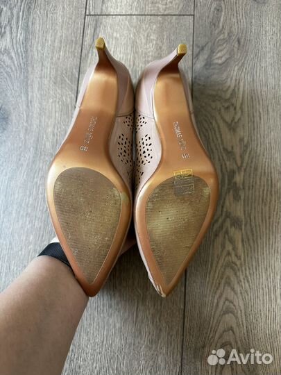 Туфли женские бежевые 39 размер