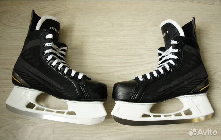 Коньки хоккейные Bauer Supreme 140 9R