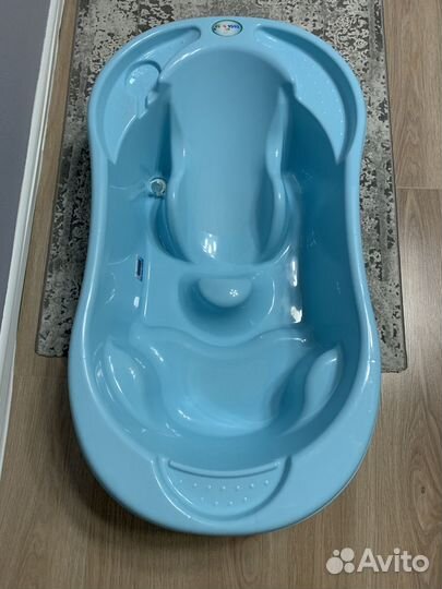 Ванночка для купания со сливом и горкой