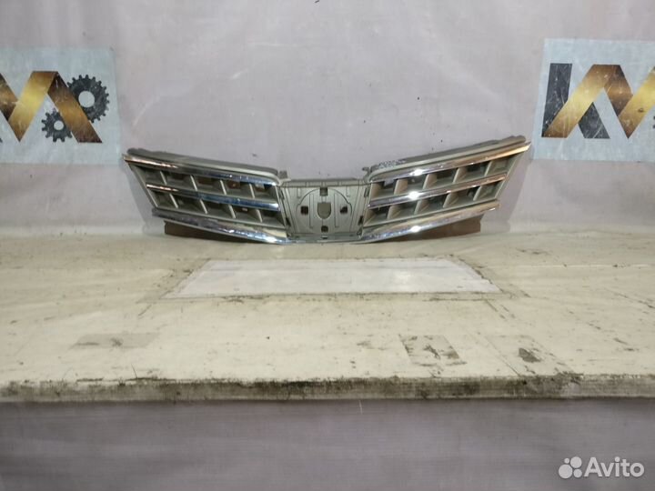 Ниссан Тиида C11 2008- Решетка радиатора 17391