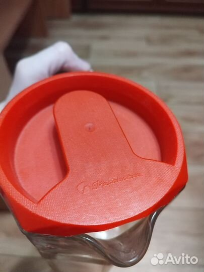 Кувшин из закаленного стекла, 1250мл красный