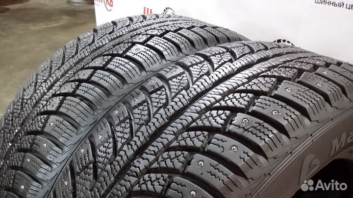 Matador MP 30 Sibir Ice 2 215/60 R16