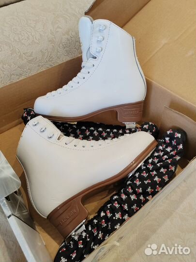 Фигурные коньки для девочек Jackson JS1791 Artiste
