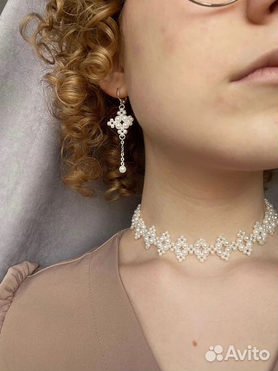 Ожерелье из жемчужных бусин