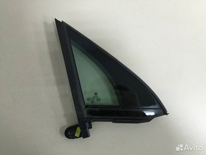 Стекло двери передней правой форточка Volkswagen T
