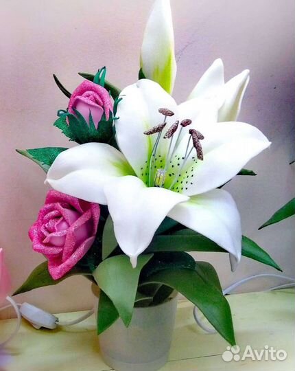 Лилии и розы