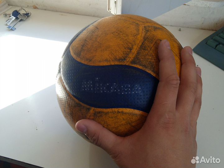 Волейбольный мяч mikasa vls300