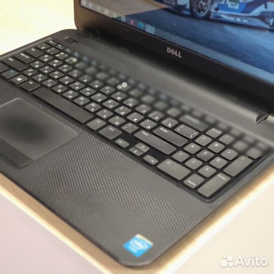 Ноутбук Dell c SSD 120gb/4gb/В Отличном состоянии