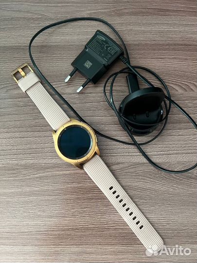 Часы Samsung Galaxy Watch