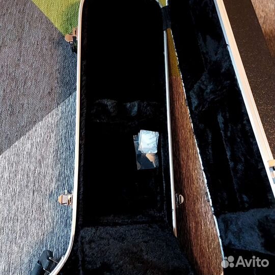 Кейс жесткий для электрогитары / Кофр / Чехол