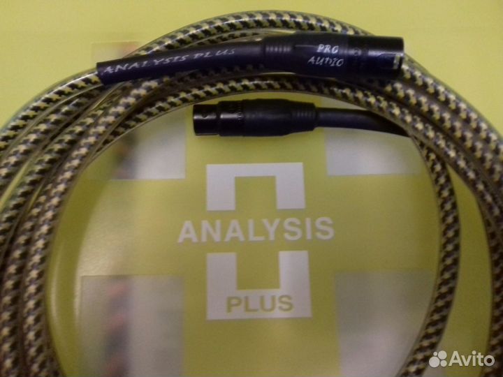 Продаётся вокальный кабель