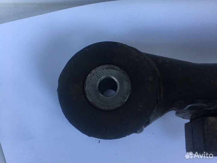 Подушка двигателя camry 50