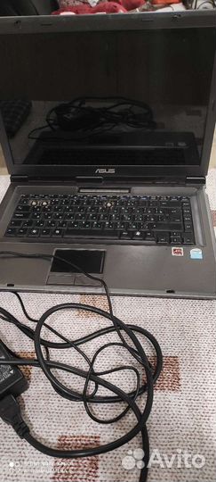 Ноутбук asus