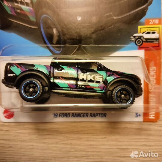 Hot wheels машинки