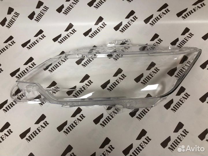 Левое стекло фары Toyota Camry XV50 2014-2018