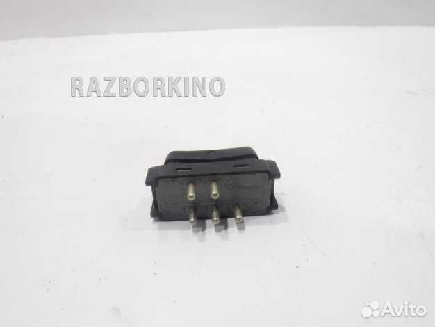 Кнопка обогрева заднего стекла