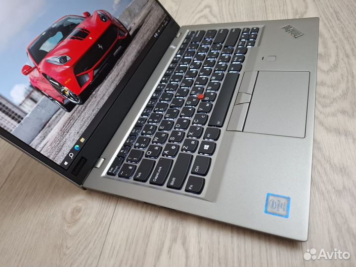 ThinkPad X1 Carbon 2.5K i7-8650 16/256 акб100