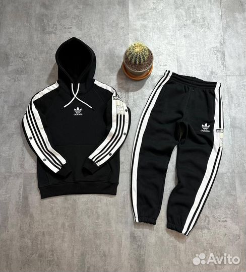 Спортивный костюм Adidas