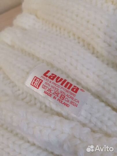 Комплект новый: шапка, варежки и снуд