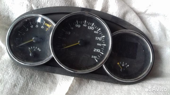 Панель доска приборов Renault Fluence