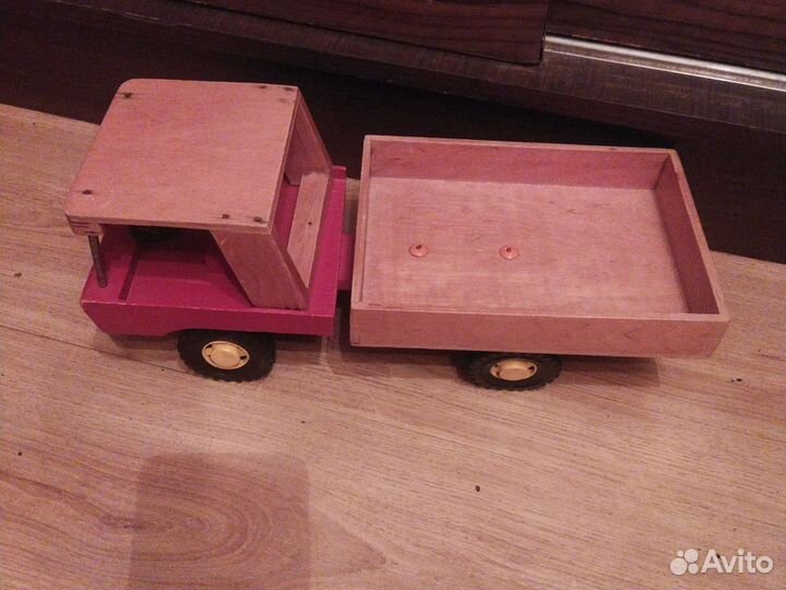 Машинки из дерева