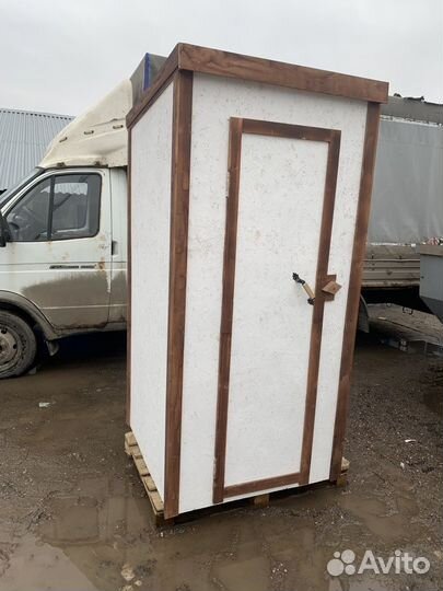 Новый дачный туалет вместе с доставкой