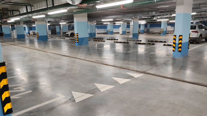 Машиноместо, 14 м²