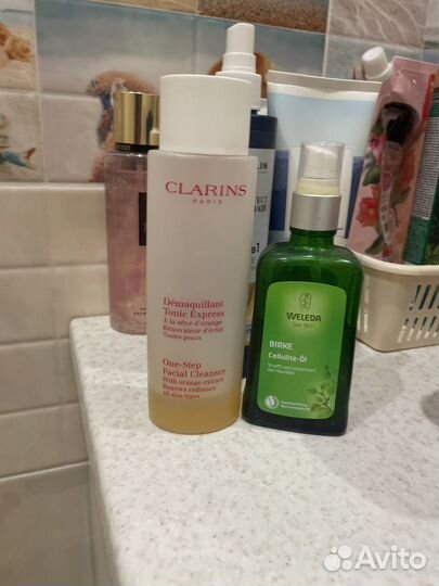 Косметика для волос и тела