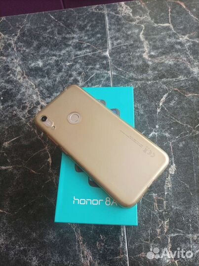 Honor 8a