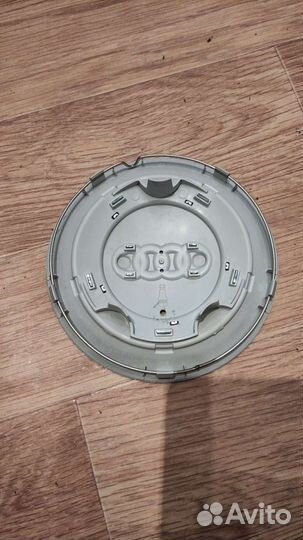 Крышка диска А6 VAG 4F0 601 165 SRA